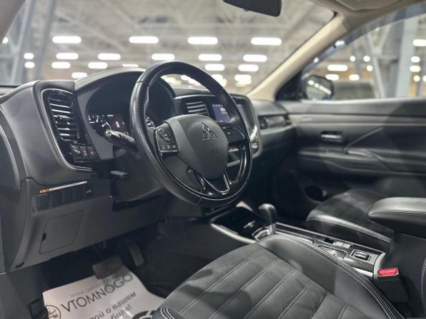 Mitsubishi Outlander III Рестайлинг 3 с пробегом 2022 года, цена 2 370 000 рублей, 147409 км, внедорожник, Автокод Объявления
