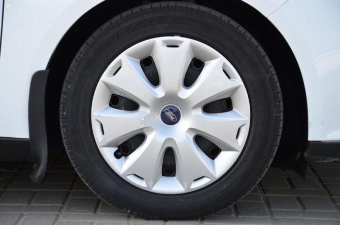 Ford Focus III с пробегом 2013 года, цена 849 900 рублей, 106388 км, хэтчбек, Автокод Объявления