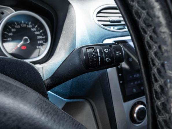 Ford Focus II Рестайлинг с пробегом 2010 года, цена 649 000 рублей, 195433 км, хэтчбек, Автокод Объявления