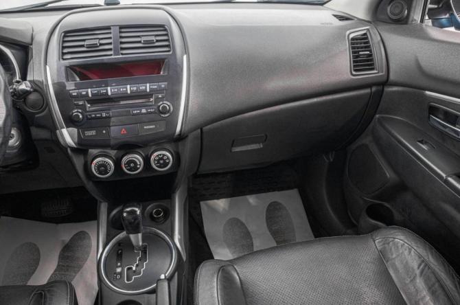 Mitsubishi ASX I с пробегом 2010 года, цена 1 099 000 рублей, 195000 км, внедорожник, Автокод Объявления