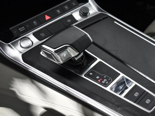 Audi A7 II (4K) с пробегом 2018 года, цена 4 754 466 рублей, 99101 км, лифтбек, Автокод Объявления