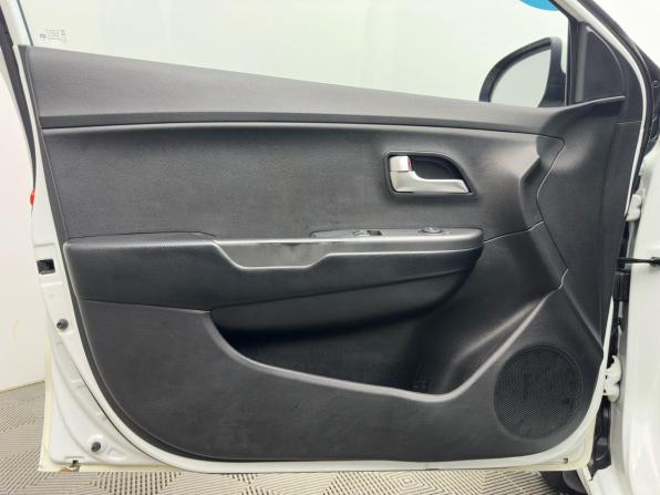 Kia Rio III Рестайлинг с пробегом 2015 года, цена 699 000 рублей, 232505 км, седан, Автокод Объявления