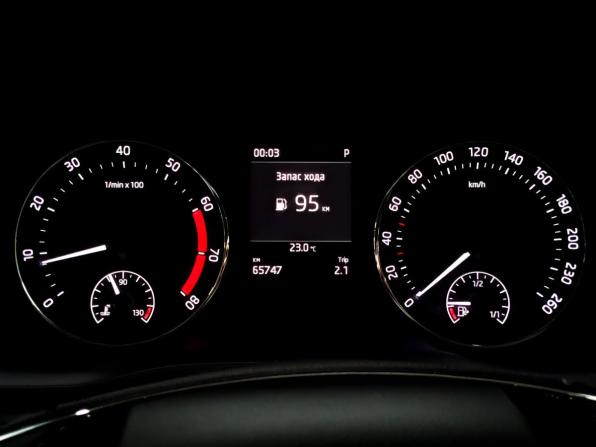 Skoda Octavia IV (A8) с пробегом 2021 года, цена 2 190 000 рублей, 65726 км, лифтбек, Автокод Объявления