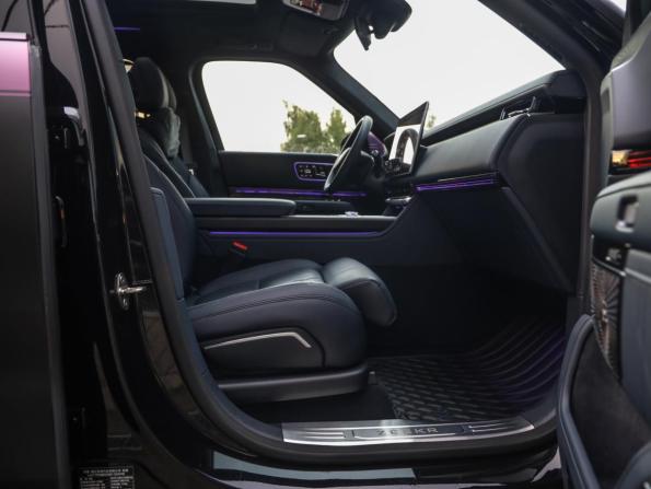 Zeekr 9X с пробегом 2025 года, цена 10 150 000 рублей, 14677 км, внедорожник, Автокод Объявления