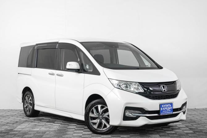 Honda Stepwgn V с пробегом 2016 года, цена 1 849 000 рублей, 117000 км, минивэн, Автокод Объявления