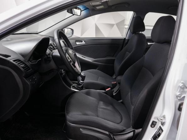 Hyundai Solaris I Рестайлинг с пробегом 2014 года, цена 738 000 рублей, 160000 км, седан, Автокод Объявления