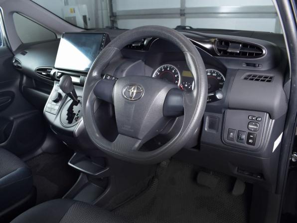 Toyota Wish II Рестайлинг с пробегом 2015 года, цена 1 499 999 рублей, 123873 км, минивэн, Автокод Объявления