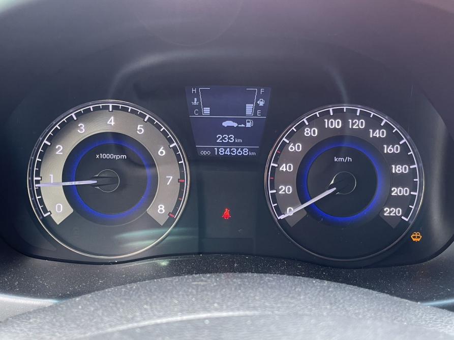 Hyundai Solaris I Москва  - изображение 18