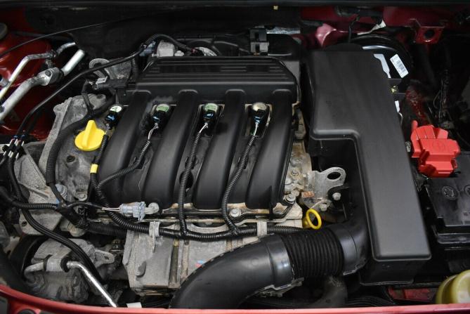 Renault Sandero II Рестайлинг с пробегом 2021 года, цена 1 375 000 рублей, 25374 км, хэтчбек, Автокод Объявления