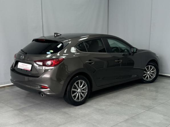Mazda Axela III Рестайлинг с пробегом 2016 года, цена 1 265 000 рублей, 53130 км, хэтчбек, Автокод Объявления