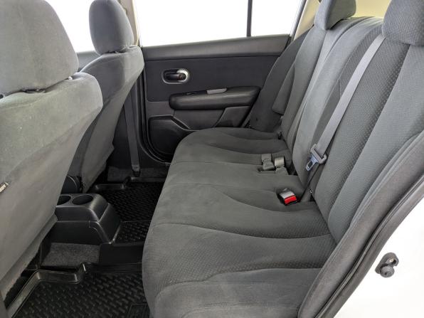 Nissan Tiida I Рестайлинг с пробегом 2013 года, цена 995 000 рублей, 85346 км, хэтчбек, Автокод Объявления
