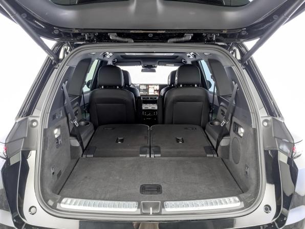 Li Auto (Lixiang) L9 I Рестайлинг с пробегом 2024 года, цена 7 463 000 рублей, 31720 км, внедорожник, Автокод Объявления