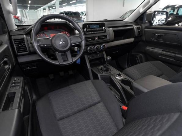 Mitsubishi L200 VI с пробегом 2025 года, цена 4 550 000 рублей, 50 км, пикап, Автокод Объявления