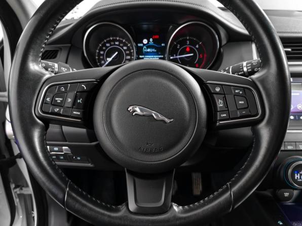 Jaguar E-Pace I с пробегом 2018 года, цена 2 755 000 рублей, 62509 км, внедорожник, Автокод Объявления