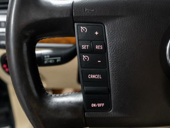 Volkswagen Touareg I Рестайлинг с пробегом 2008 года, цена 999 000 рублей, 239332 км, внедорожник, Автокод Объявления