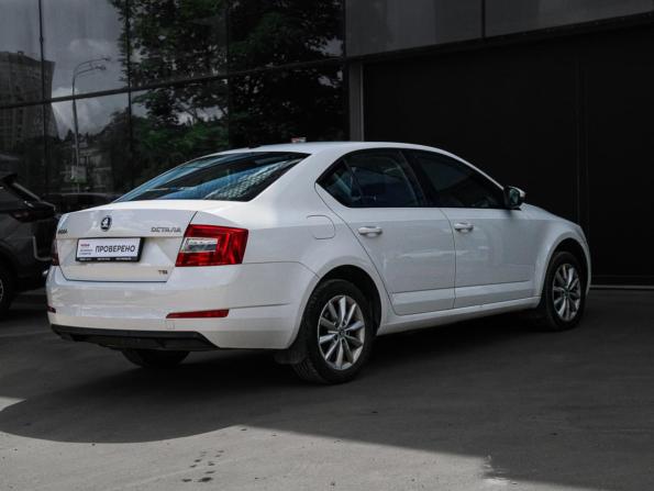 Skoda Octavia III (A7) с пробегом 2013 года, цена 1 050 000 рублей, 157732 км, лифтбек, Автокод Объявления