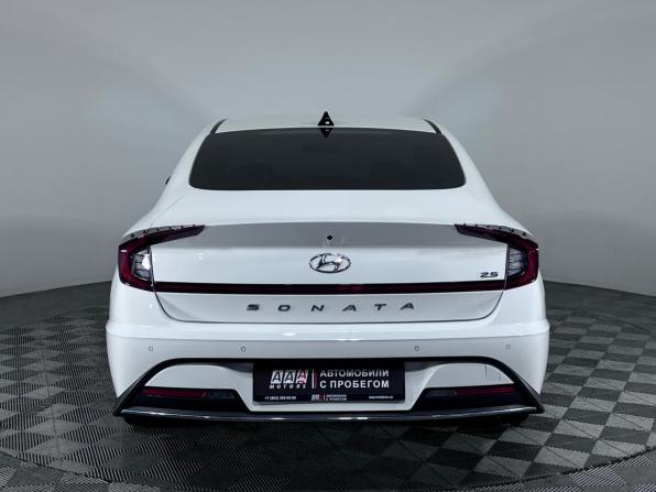 Hyundai Sonata VIII (DN8) с пробегом 2021 года, цена 2 397 000 рублей, 94375 км, седан, Автокод Объявления