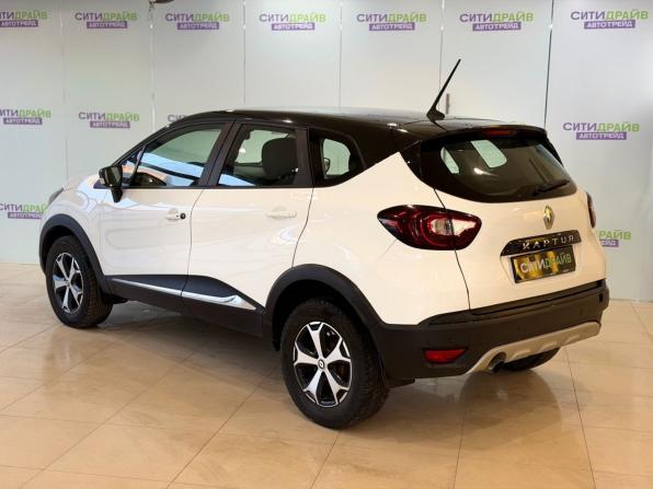 Renault Kaptur I Рестайлинг с пробегом 2021 года, цена 1 058 000 рублей, 156185 км, внедорожник, Автокод Объявления