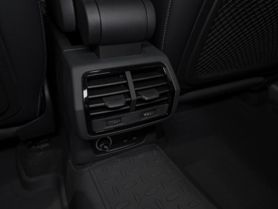 Audi Q3 II (F3) Москва  - изображение 14