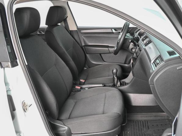 Skoda Rapid I Рестайлинг с пробегом 2019 года, цена 1 089 000 рублей, 124176 км, лифтбек, Автокод Объявления