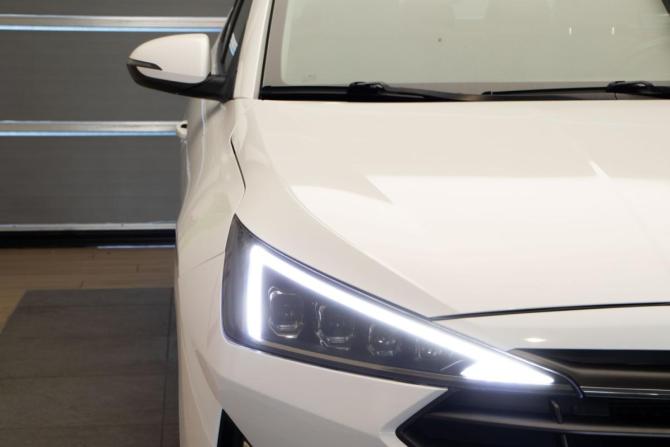 Hyundai Elantra VI (AD) Рестайлинг с пробегом 2020 года, цена 1 945 000 рублей, 59750 км, седан, Автокод Объявления