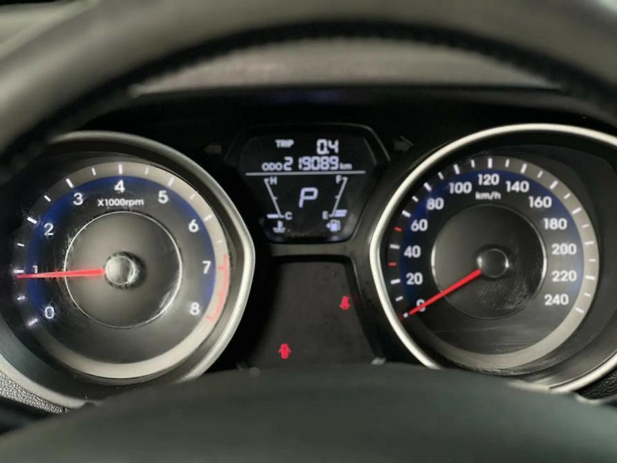 Hyundai Elantra V (MD) Екатеринбург  - изображение 14
