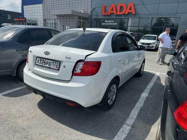 Kia Rio II с пробегом 2009 года, цена 392 000 рублей, 315000 км, седан, Автокод Объявления