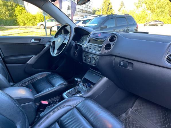 Volkswagen Tiguan I с пробегом 2009 года, цена 800 000 рублей, 238274 км, внедорожник, Автокод Объявления