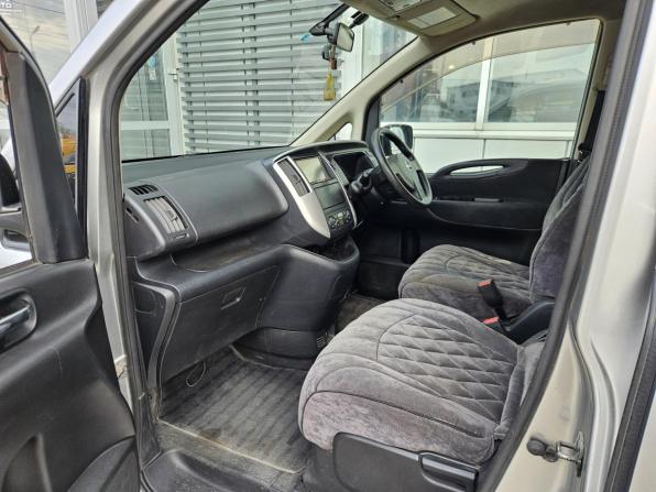 Nissan Serena III (C25) с пробегом 2010 года, цена 965 000 рублей, 215000 км, минивэн, Автокод Объявления