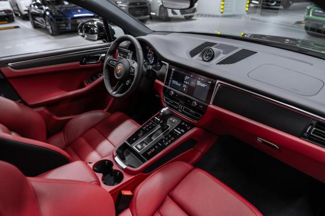 Новый Porsche Macan I Рестайлинг 2 2026 года, цена 12 800 000 рублей, внедорожник, Автокод Объявления