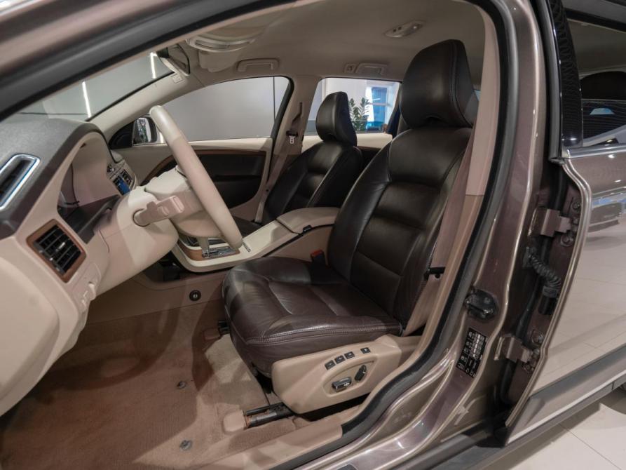 Volvo XC70 II Москва  - изображение 10