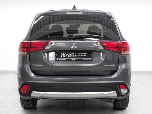 Mitsubishi Outlander III Рестайлинг 2 с пробегом 2018 года, цена 1 820 000 рублей, 150501 км, внедорожник, Автокод Объявления