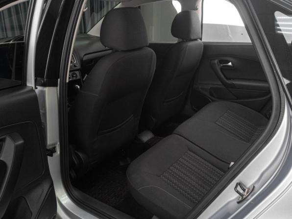 Volkswagen Polo V Рестайлинг с пробегом 2016 года, цена 1 070 000 рублей, 134477 км, седан, Автокод Объявления