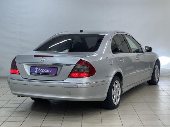 Mercedes-Benz E-Класс III (W211 S211) Рестайлинг с пробегом 2007 года, цена 800 000 рублей, 427433 км, седан, Автокод Объявления