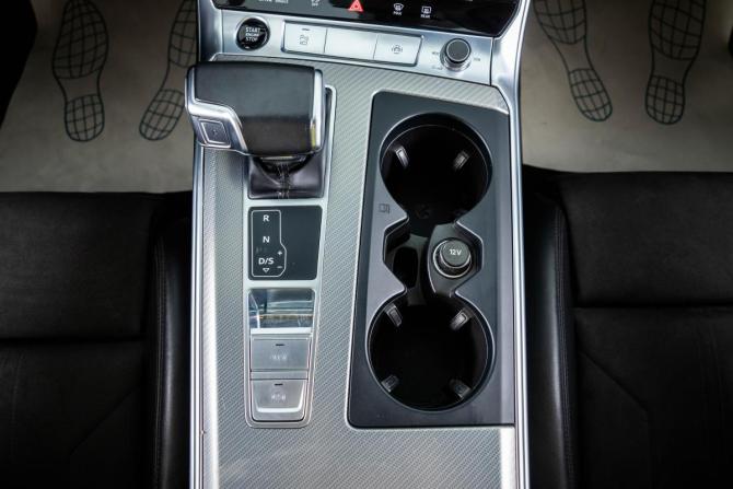 Audi A6 V (C8) с пробегом 2022 года, цена 4 349 000 рублей, 92300 км, седан, Автокод Объявления