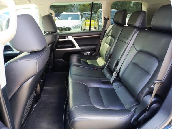 Toyota Land Cruiser 200 Series Рестайлинг 2 с пробегом 2018 года, цена 6 990 000 рублей, 215527 км, внедорожник, Автокод Объявления