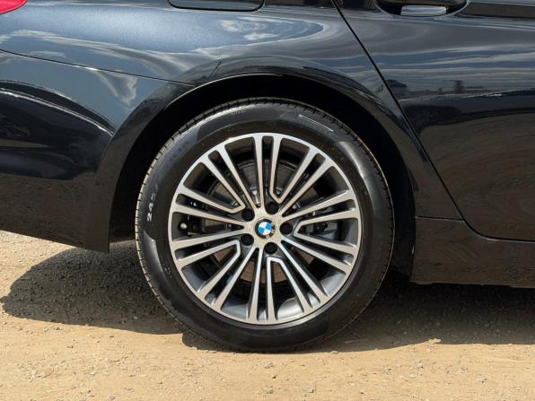 BMW 5 серии VII (G30/G31/G38) с пробегом 2018 года, цена 2 990 000 рублей, 124000 км, седан, Автокод Объявления
