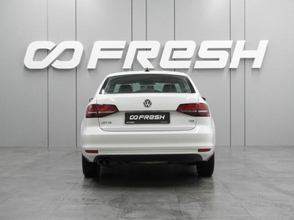 Volkswagen Jetta VI Рестайлинг с пробегом 2017 года, цена 1 498 000 рублей, 69621 км, седан, Автокод Объявления
