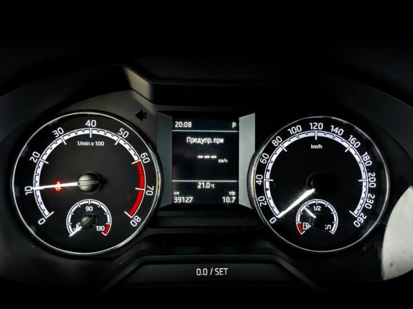 Skoda Octavia III (A7) Рестайлинг с пробегом 2020 года, цена 2 200 000 рублей, 39117 км, лифтбек, Автокод Объявления