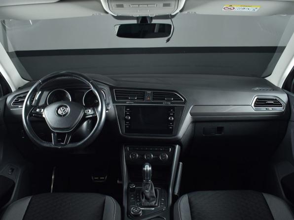 Volkswagen Tiguan II с пробегом 2018 года, цена 2 349 999 рублей, 153387 км, внедорожник, Автокод Объявления