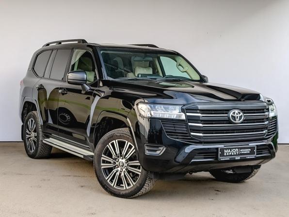 Toyota Land Cruiser 300 Series с пробегом 2022 года, цена 8 900 000 рублей, 31000 км, внедорожник, Автокод Объявления