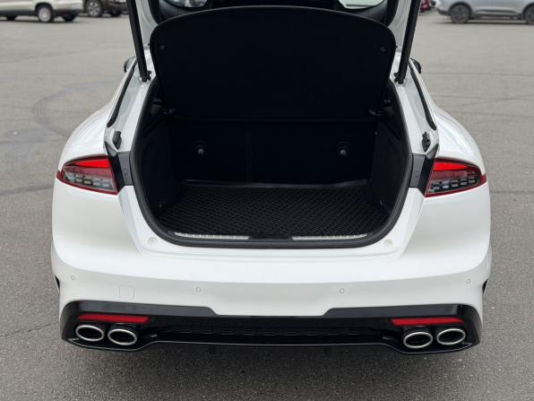 Kia Stinger I с пробегом 2021 года, цена 3 600 000 рублей, 66695 км, лифтбек, Автокод Объявления