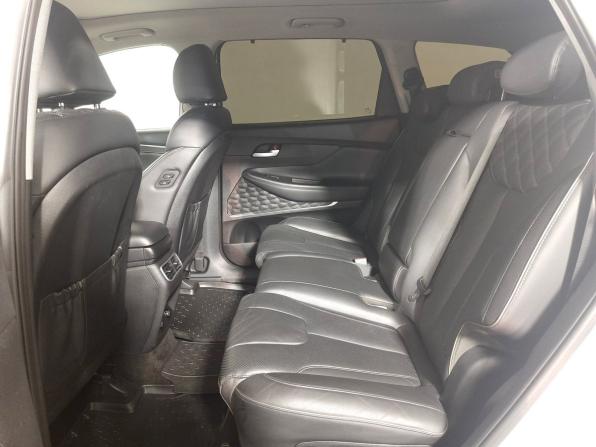 Hyundai Santa Fe IV Рестайлинг с пробегом 2023 года, цена 3 780 000 рублей, 73001 км, внедорожник, Автокод Объявления