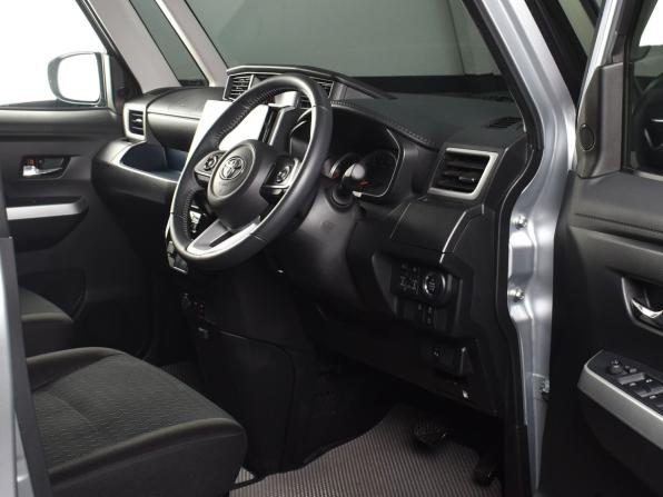 Toyota Roomy I Рестайлинг с пробегом 2020 года, цена 1 184 995 рублей, 35033 км, микровэн, Автокод Объявления