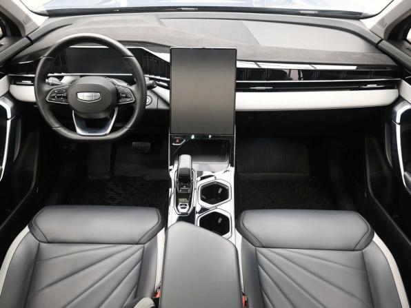 Geely Atlas II с пробегом 2024 года, цена 2 719 000 рублей, 74384 км, внедорожник, Автокод Объявления
