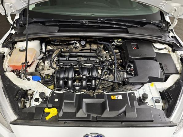 Ford Focus III Рестайлинг с пробегом 2015 года, цена 947 000 рублей, 104413 км, хэтчбек, Автокод Объявления
