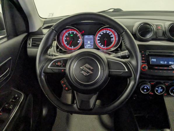 Suzuki Swift V Рестайлинг с пробегом 2024 года, цена 1 800 000 рублей, 23913 км, хэтчбек, Автокод Объявления