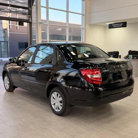 Lada (ВАЗ) Granta I Рестайлинг с пробегом 2026 года, цена 1 101 000 рублей, 9 км, седан, Автокод Объявления
