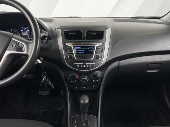 Hyundai Solaris I с пробегом 2014 года, цена 818 000 рублей, 106189 км, седан, Автокод Объявления
