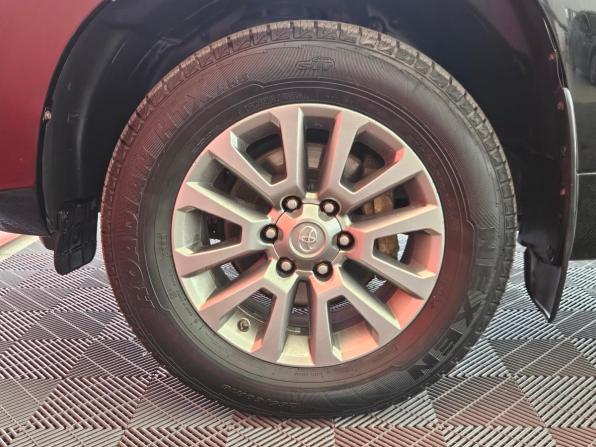 Toyota Land Cruiser Prado 150 Series Рестайлинг 2 с пробегом 2018 года, цена 3 750 000 рублей, 266900 км, внедорожник, Автокод Объявления